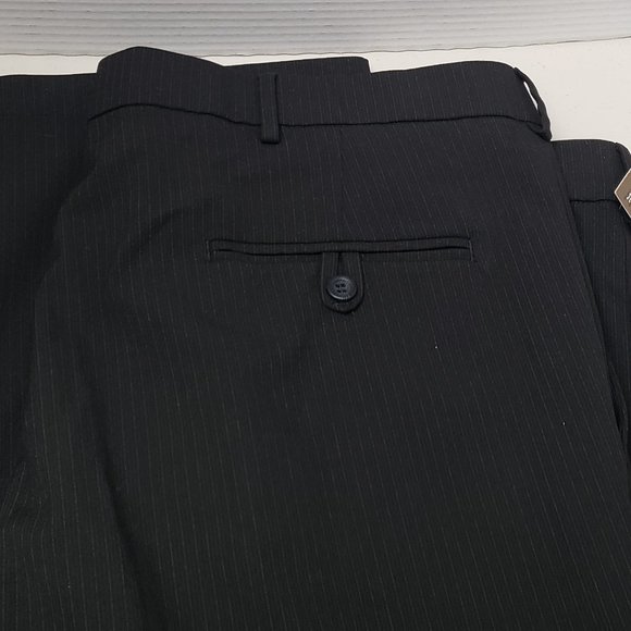 Men's Dress Pants Dockers Premium Classic Fit 42x30 NWT - Picture 9 of 9